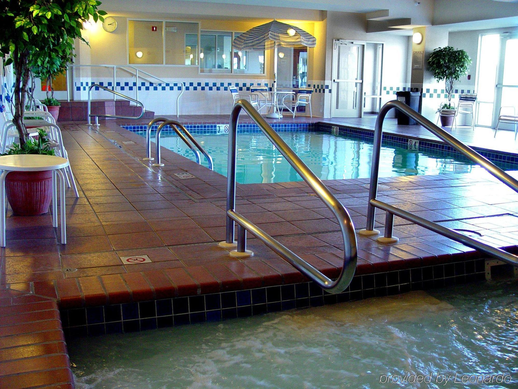 Clubhouse Inn Уест Йелоустоун Съоръжения снимка