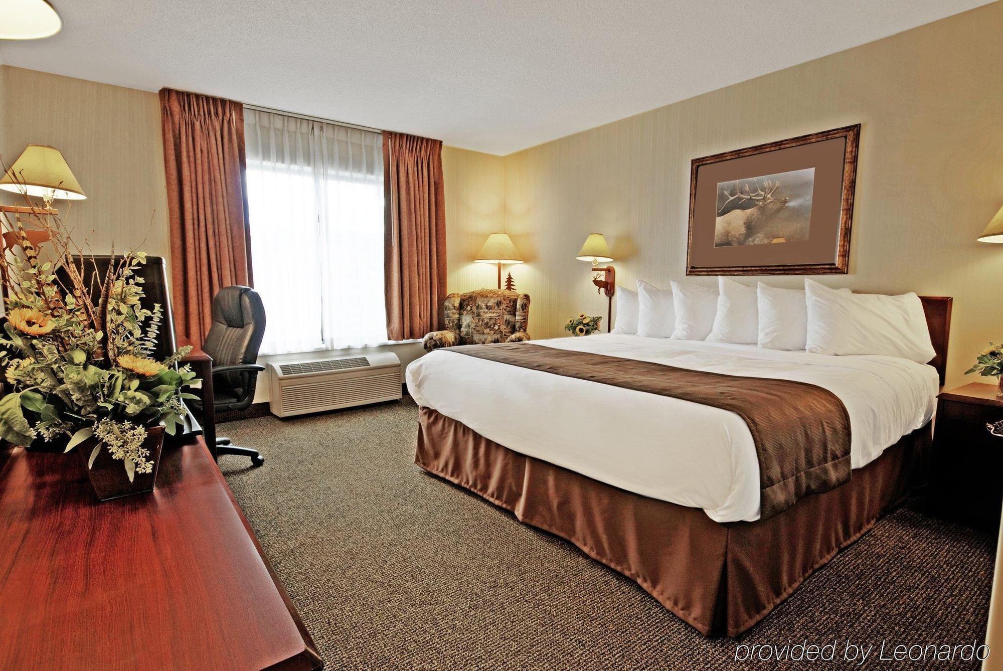 Clubhouse Inn Уест Йелоустоун Стая снимка